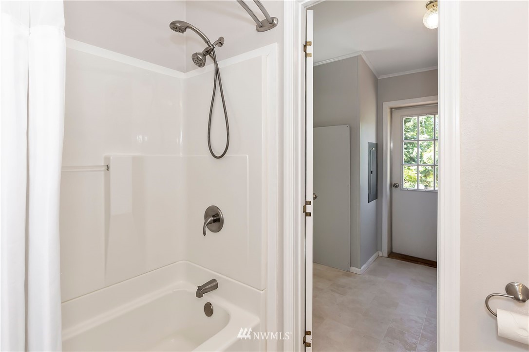 6969 Southeast Sedgwick Road Port Orchard, WA 98366 - Photo 21 of 38 Gallery Image 21