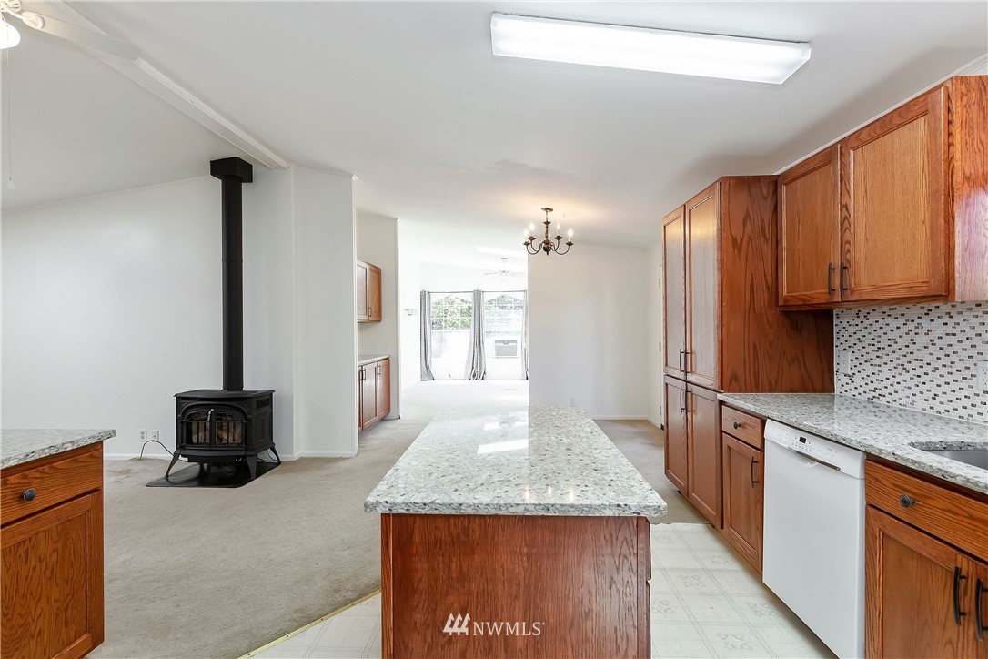 6969 Southeast Sedgwick Road Port Orchard, WA 98366 - Photo 10 of 38 Gallery Image 10