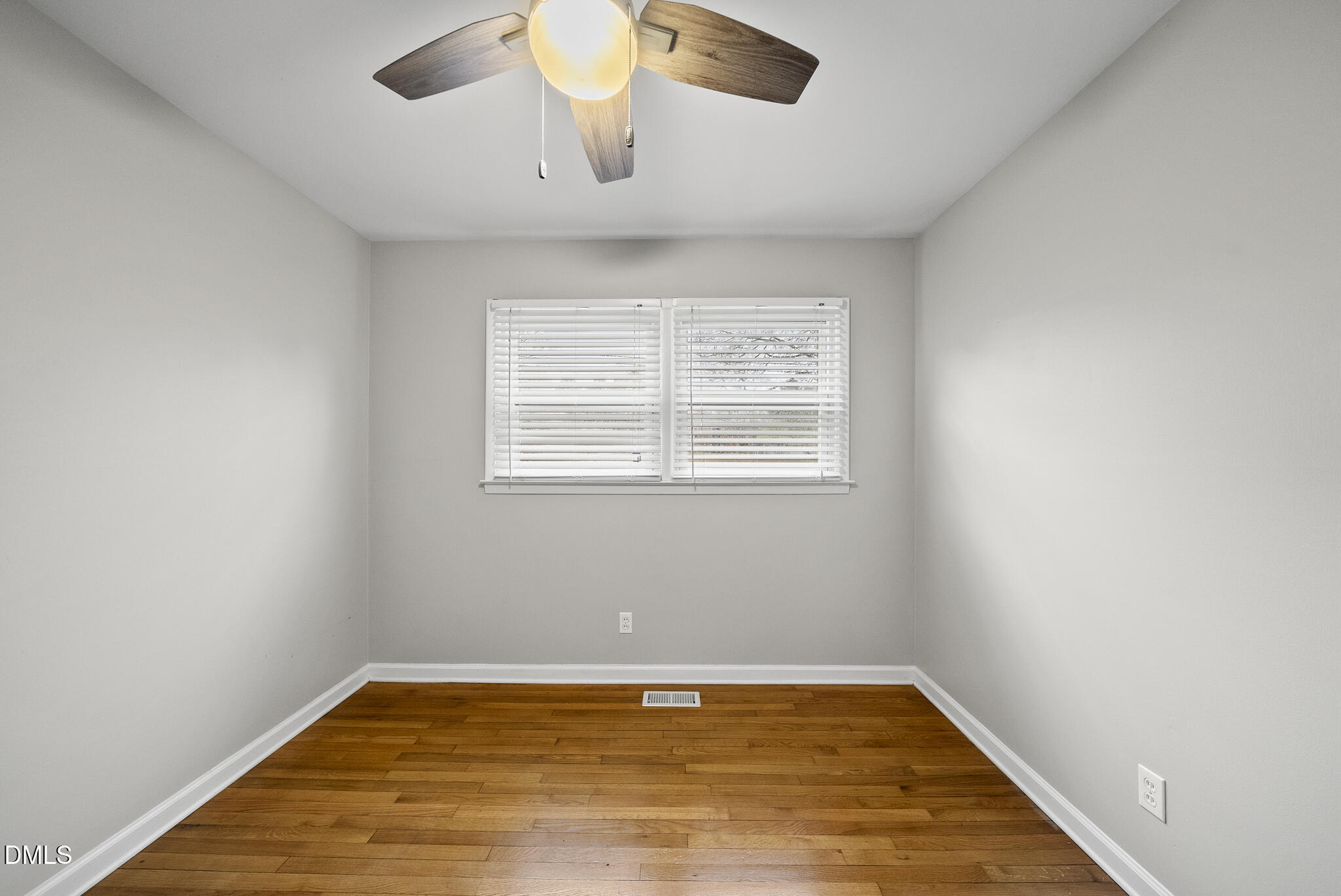 1506 Euclid Road Durham, NC 27713 - Photo 13 of 25 DSC04876
