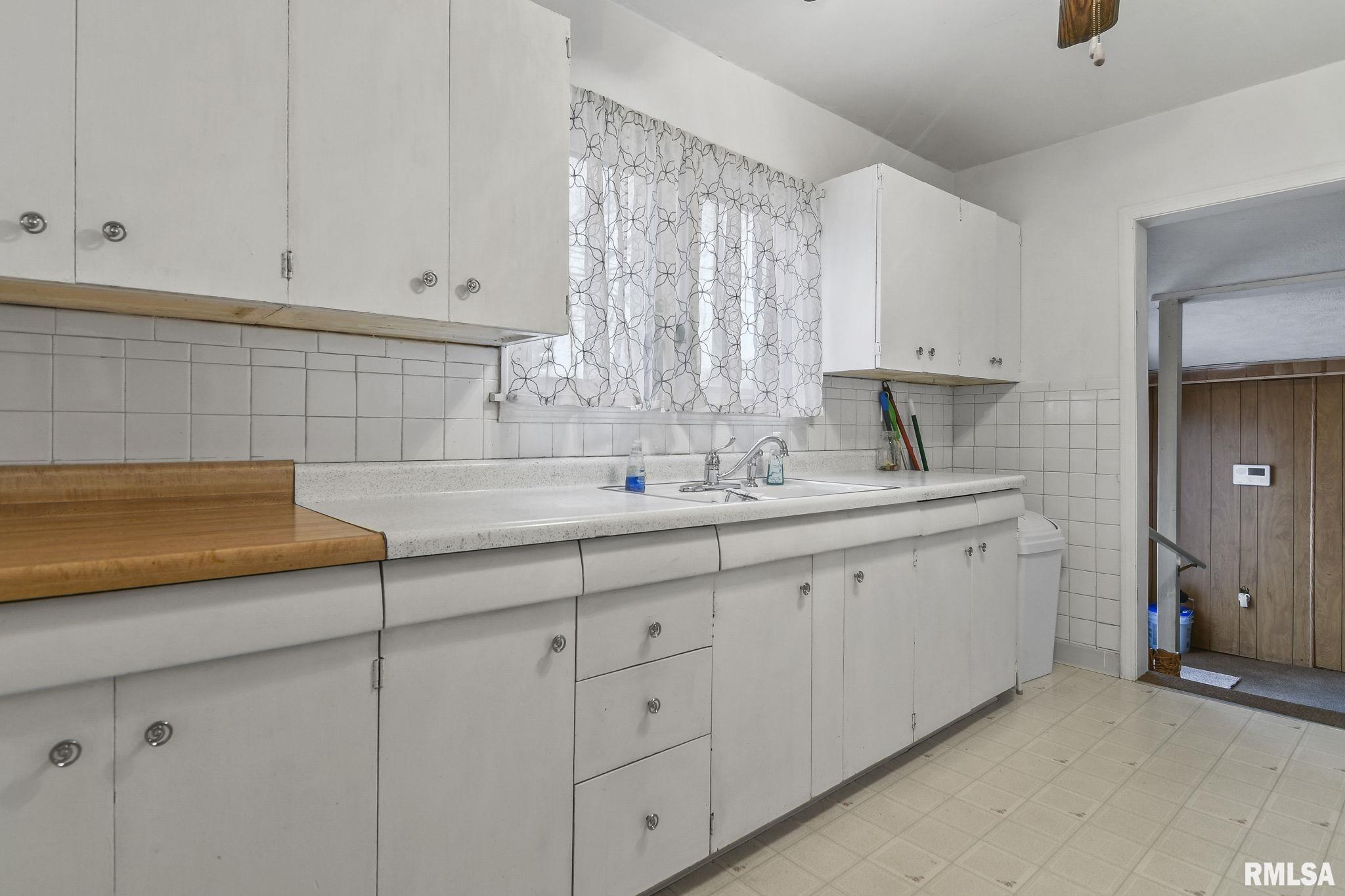 3253 South 6th Street Springfield, IL 62703 - Photo 12 of 33