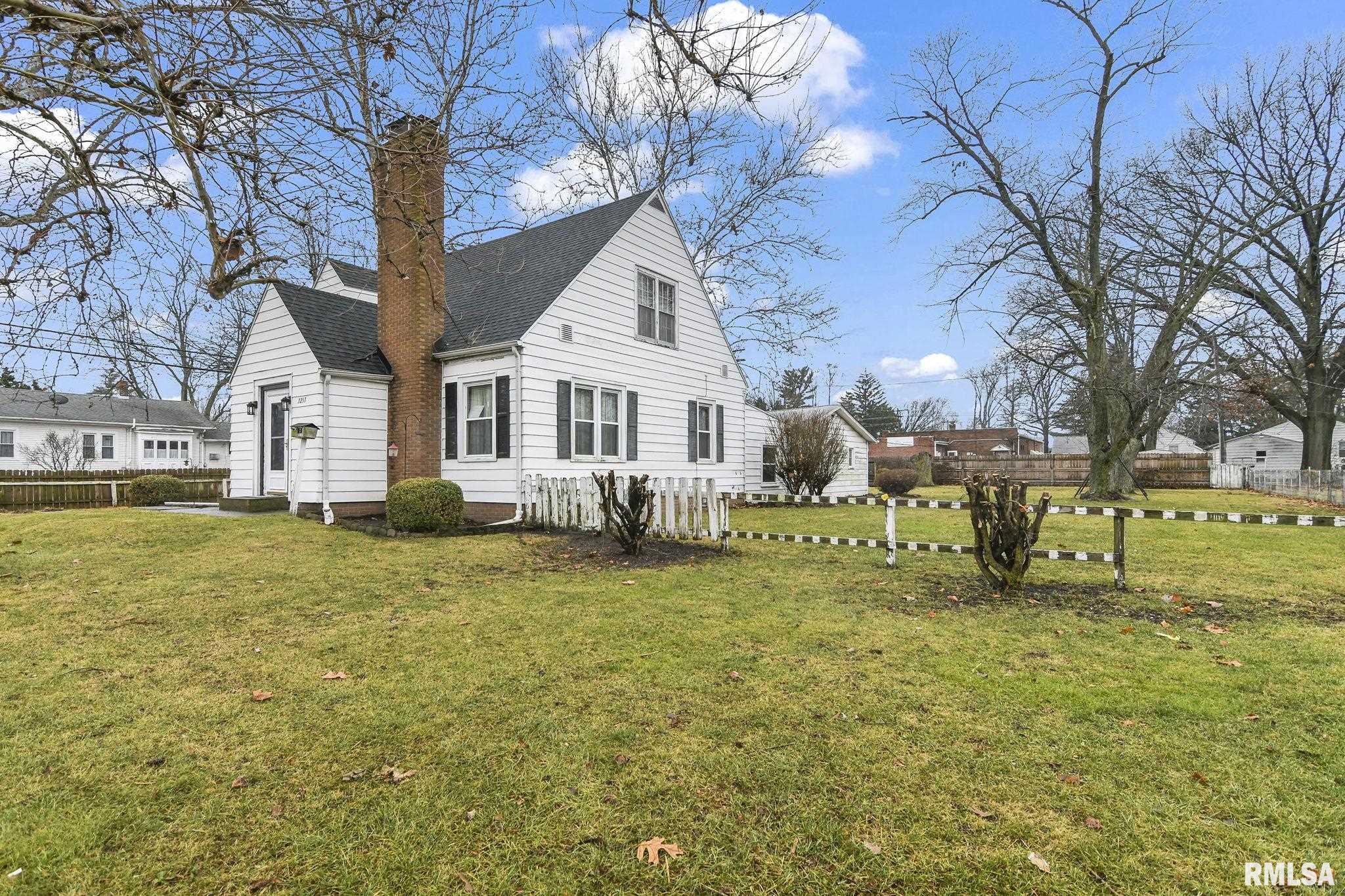 3253 South 6th Street Springfield, IL 62703 - Photo 3 of 33