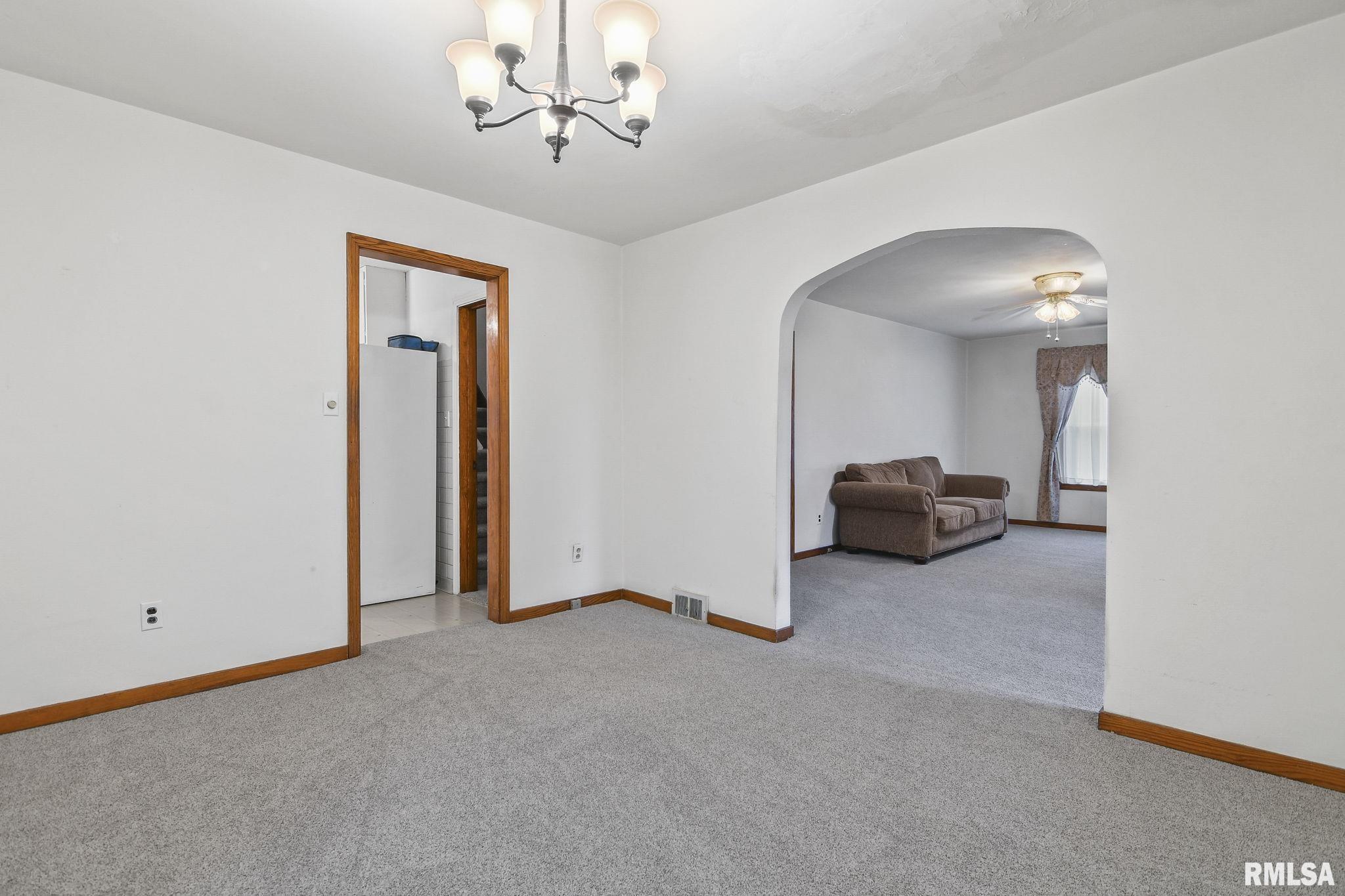 3253 South 6th Street Springfield, IL 62703 - Photo 10 of 33