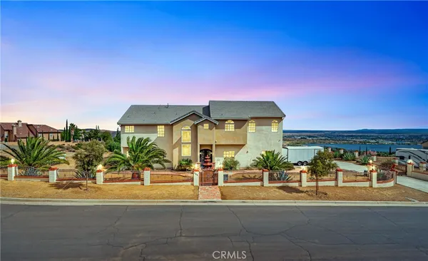 $899,900 | 345 Lakeview Drive, Palmdale, CA 93551