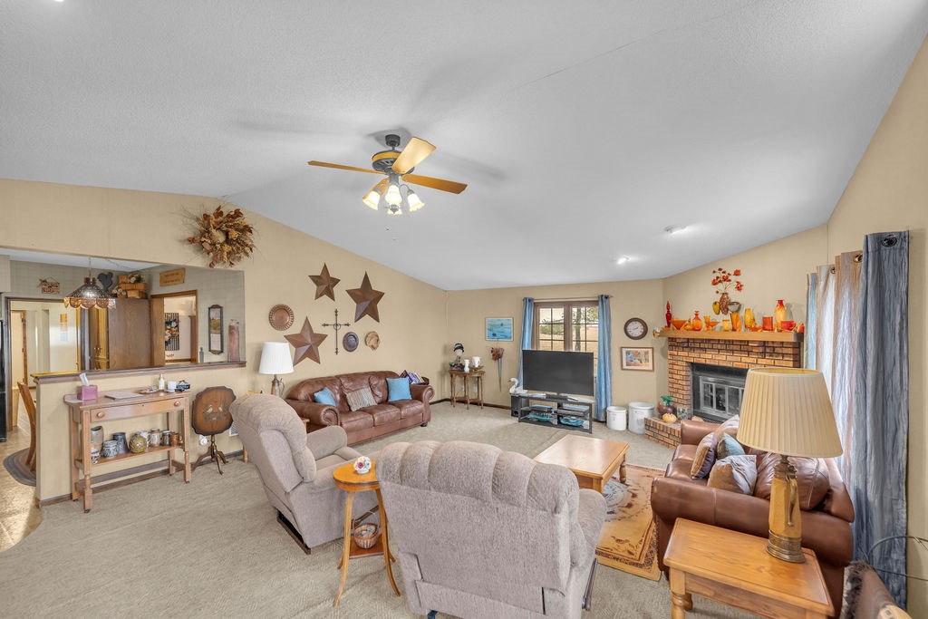 12793 Stocks Road Bethany, IL 61914 - Photo 9 of 33 Gallery Image 9