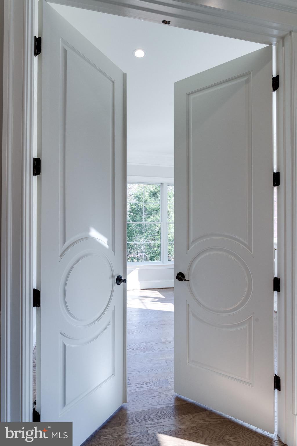 950 Walker Road Great Falls, VA 22066 - Photo 20 of 56 Gallery Image 20