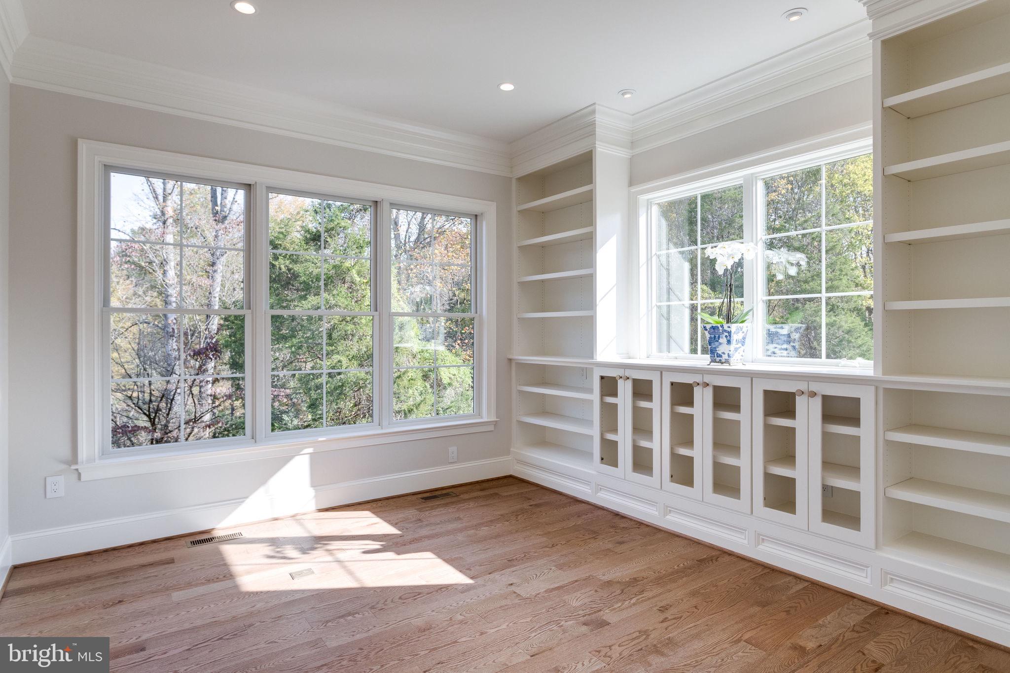 950 Walker Road Great Falls, VA 22066 - Photo 21 of 56 Gallery Image 21
