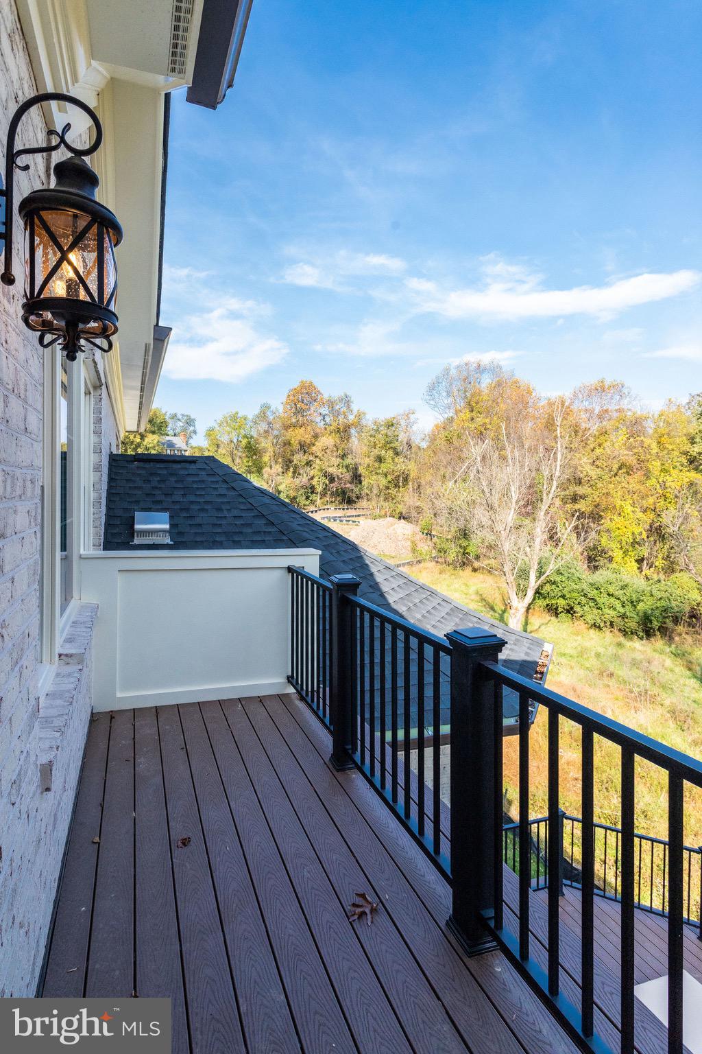 950 Walker Road Great Falls, VA 22066 - Photo 29 of 56 Gallery Image 29