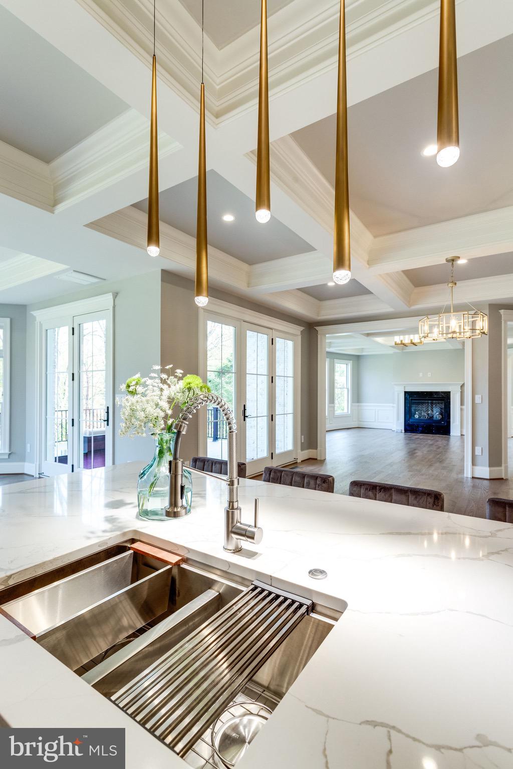 950 Walker Road Great Falls, VA 22066 - Photo 4 of 56 Gallery Image 4