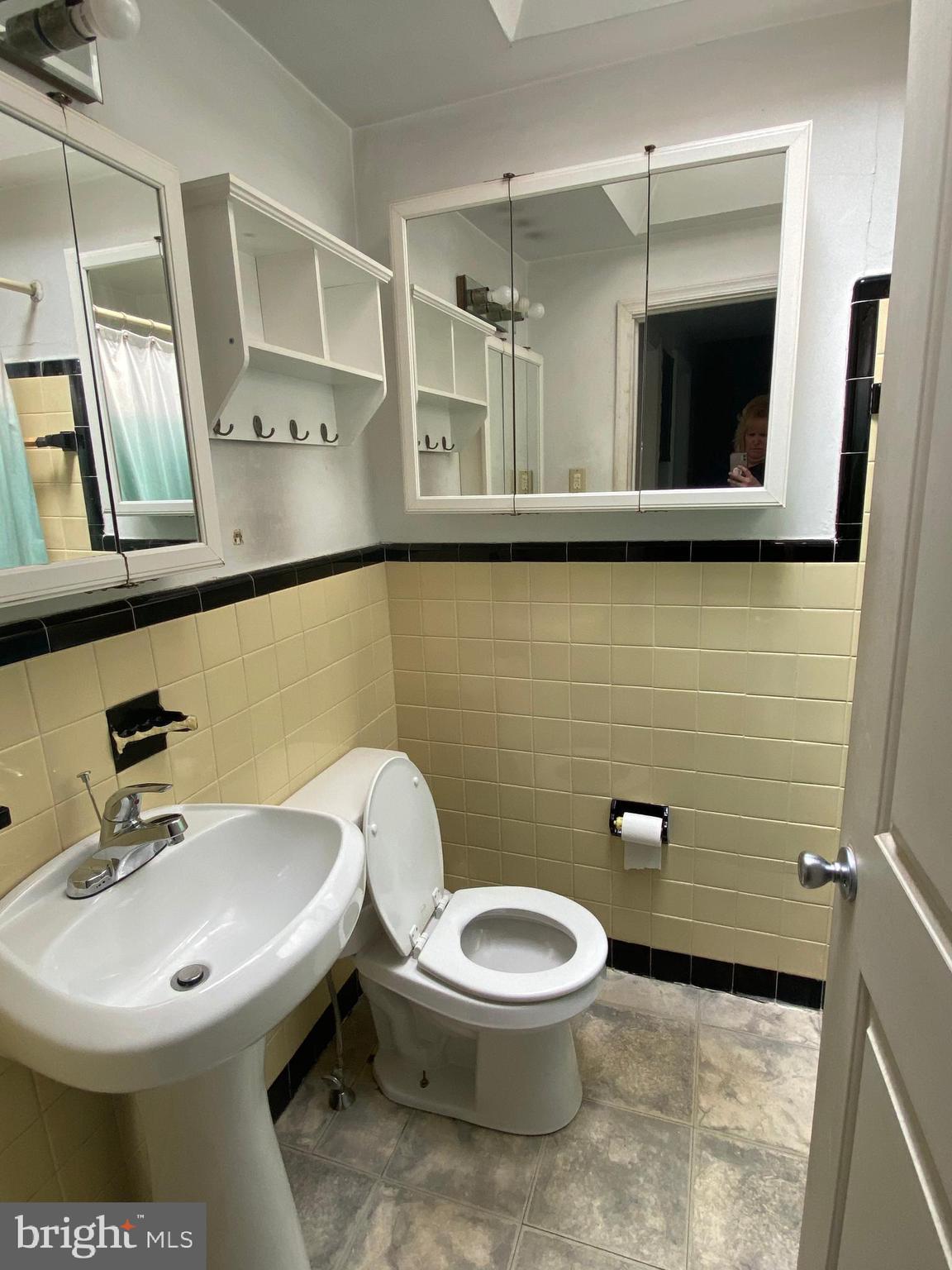 352 Rively Avenue Collingdale, PA 19023 - Photo 18 of 28 Upstairs Bathroom