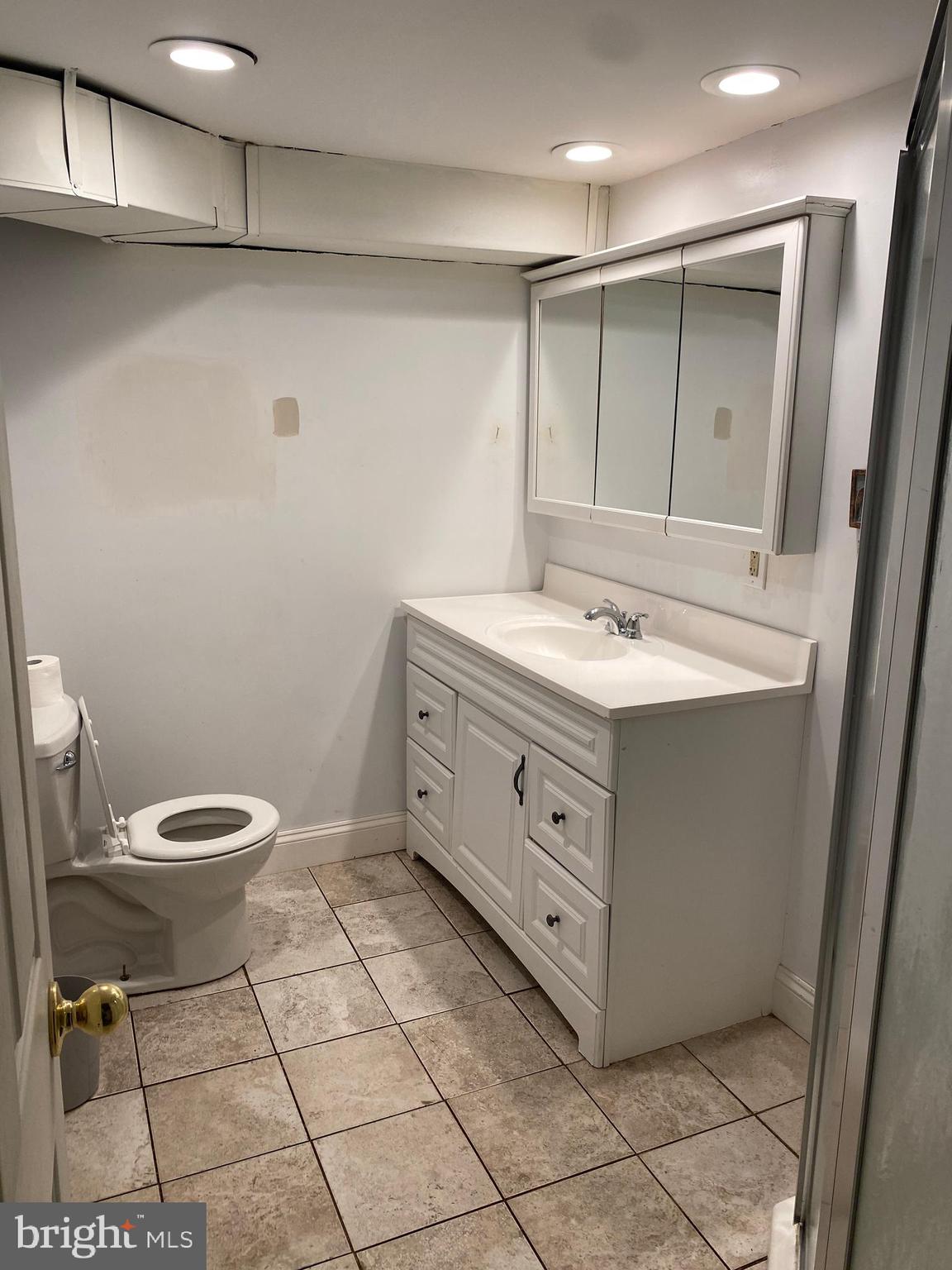 352 Rively Avenue Collingdale, PA 19023 - Photo 23 of 28 Full Bath - Basement