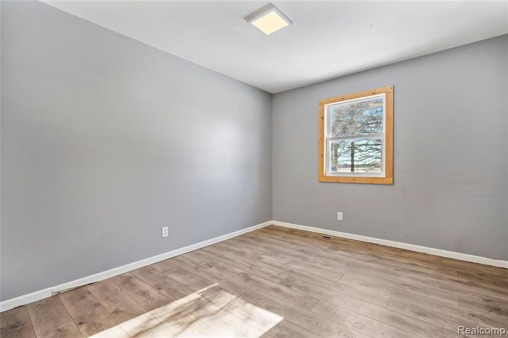 13830 Kaufman Road Capac, MI 48014 - Photo 13 of 34
