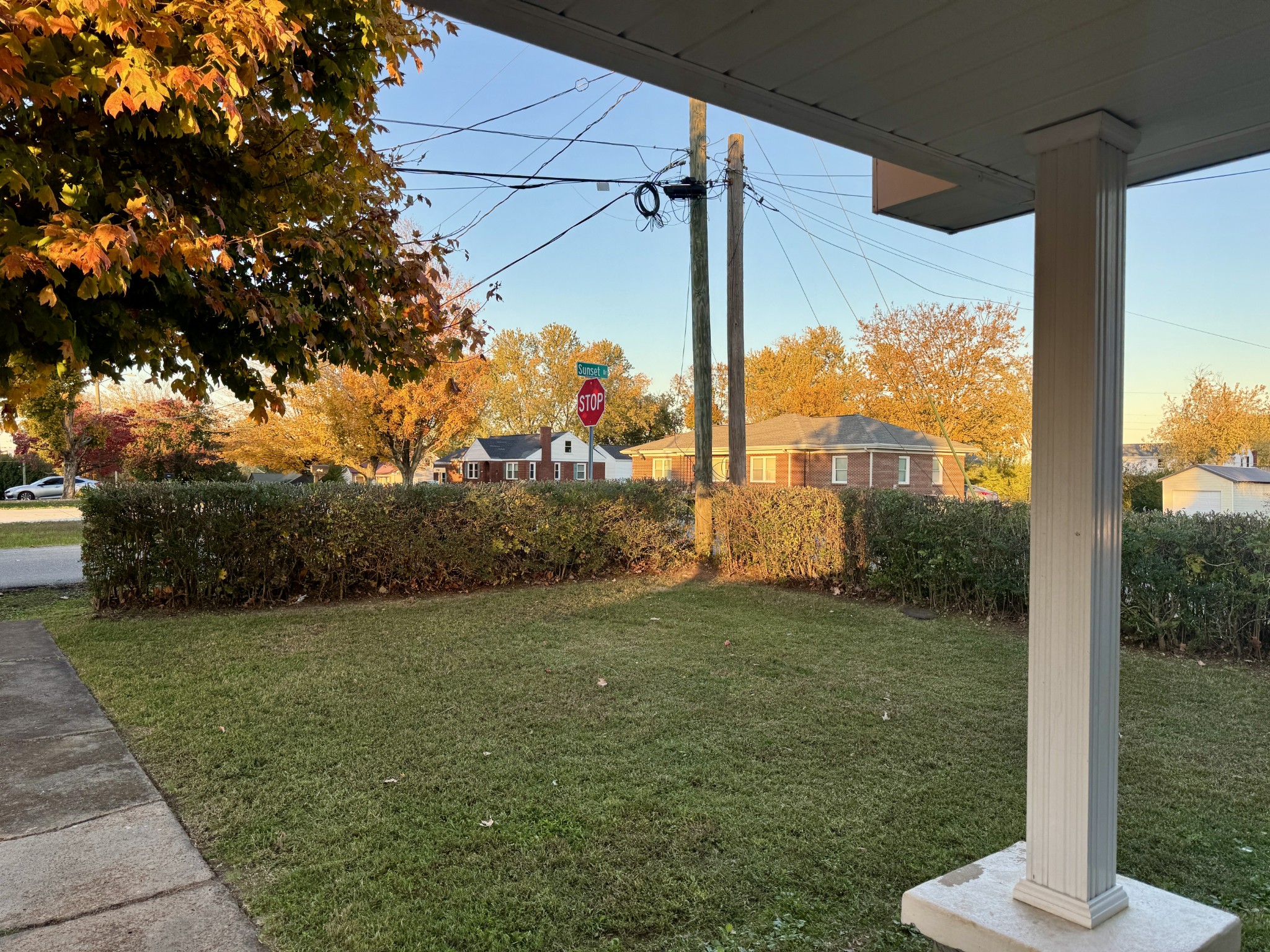 3163 Sunset Drive Springfield, TN 37172 - Photo 6 of 39 a view of a room with a large window and wooden floor