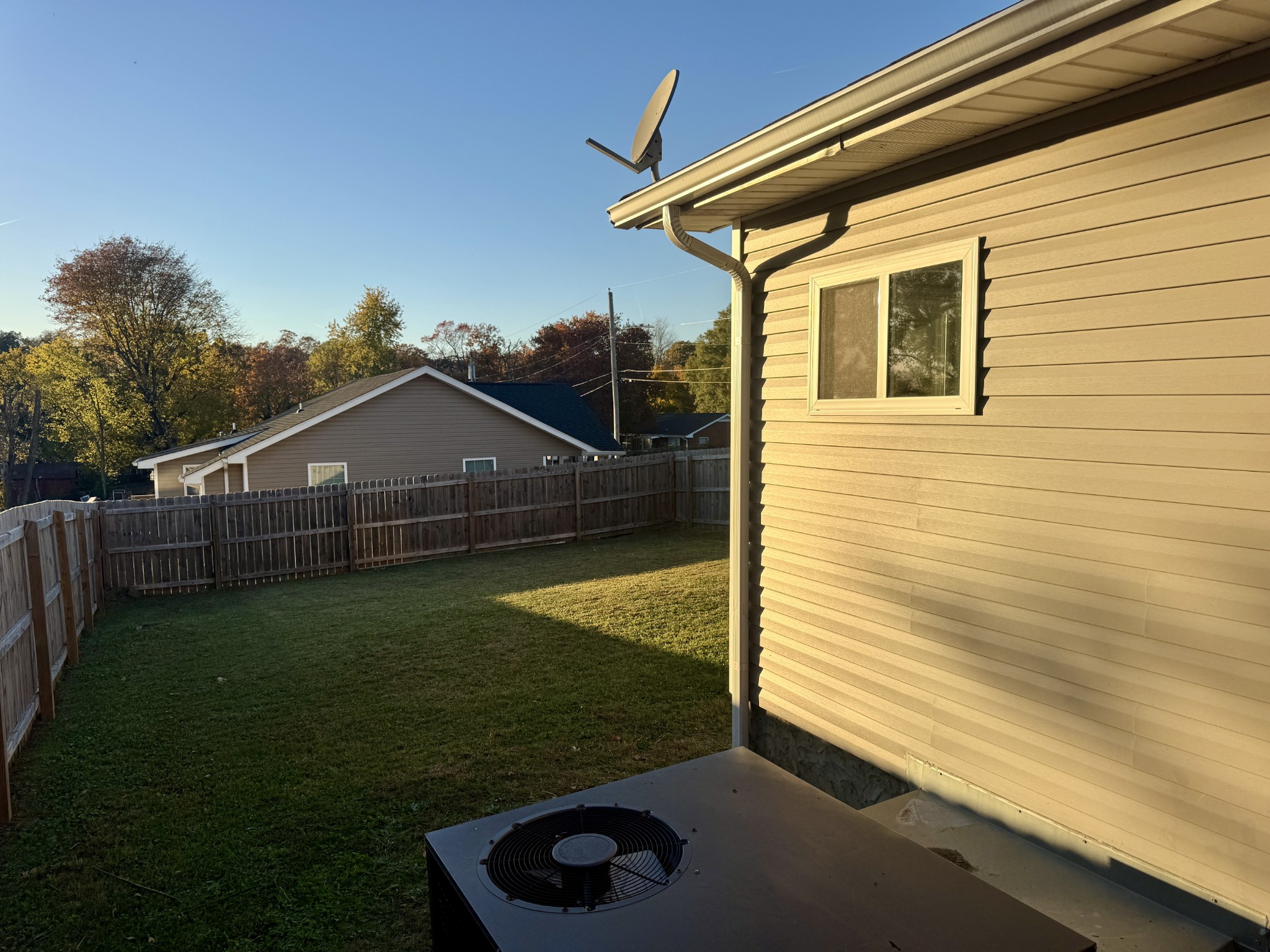 3163 Sunset Drive Springfield, TN 37172 - Photo 10 of 39 a view of a back yard of the house
