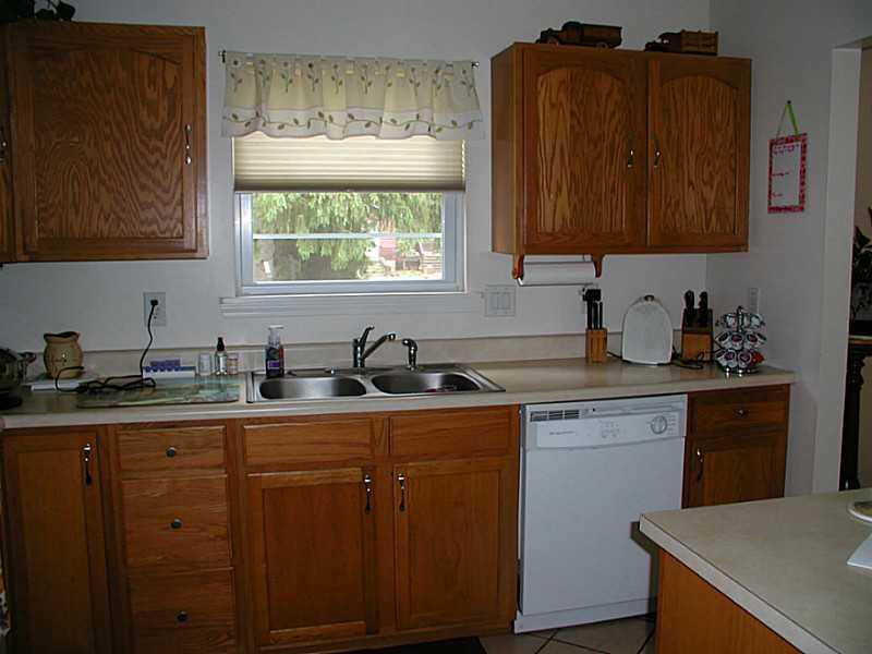 101 Randy Twp Of But Butler, PA 16002 - Photo 8 of 25 Kitchen.