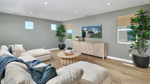 $1,374,900 | 120 Alethea Way, Oceanside, CA 92057