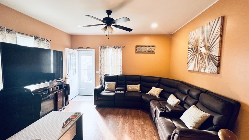 68 Merrick Street West Springfield, MA 01089 - Photo 21 of 34 Gallery Image 21