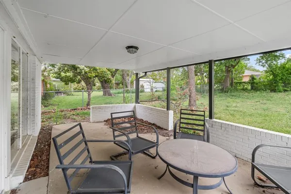 $2,000 | 5825 Walla Avenue, Fort Worth, TX 76133