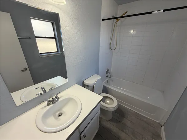 $1,450 | 1431 Hyridge Circle, Round Rock, TX 78664