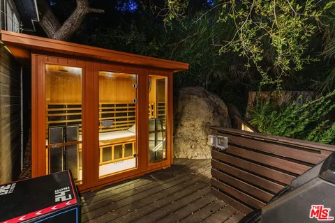 $2,995,000 | 19809 Montau Drive, Topanga, CA 90290