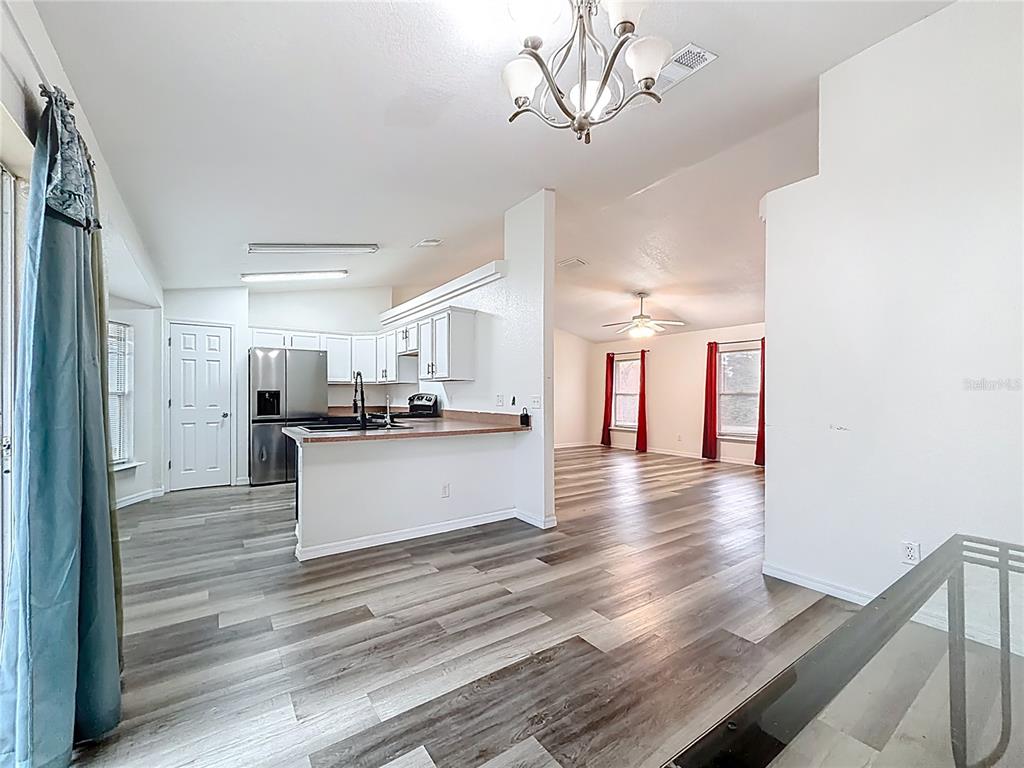 13117 Southwest 33rd Terrace Ocala, FL 34473 - Photo 5 of 26