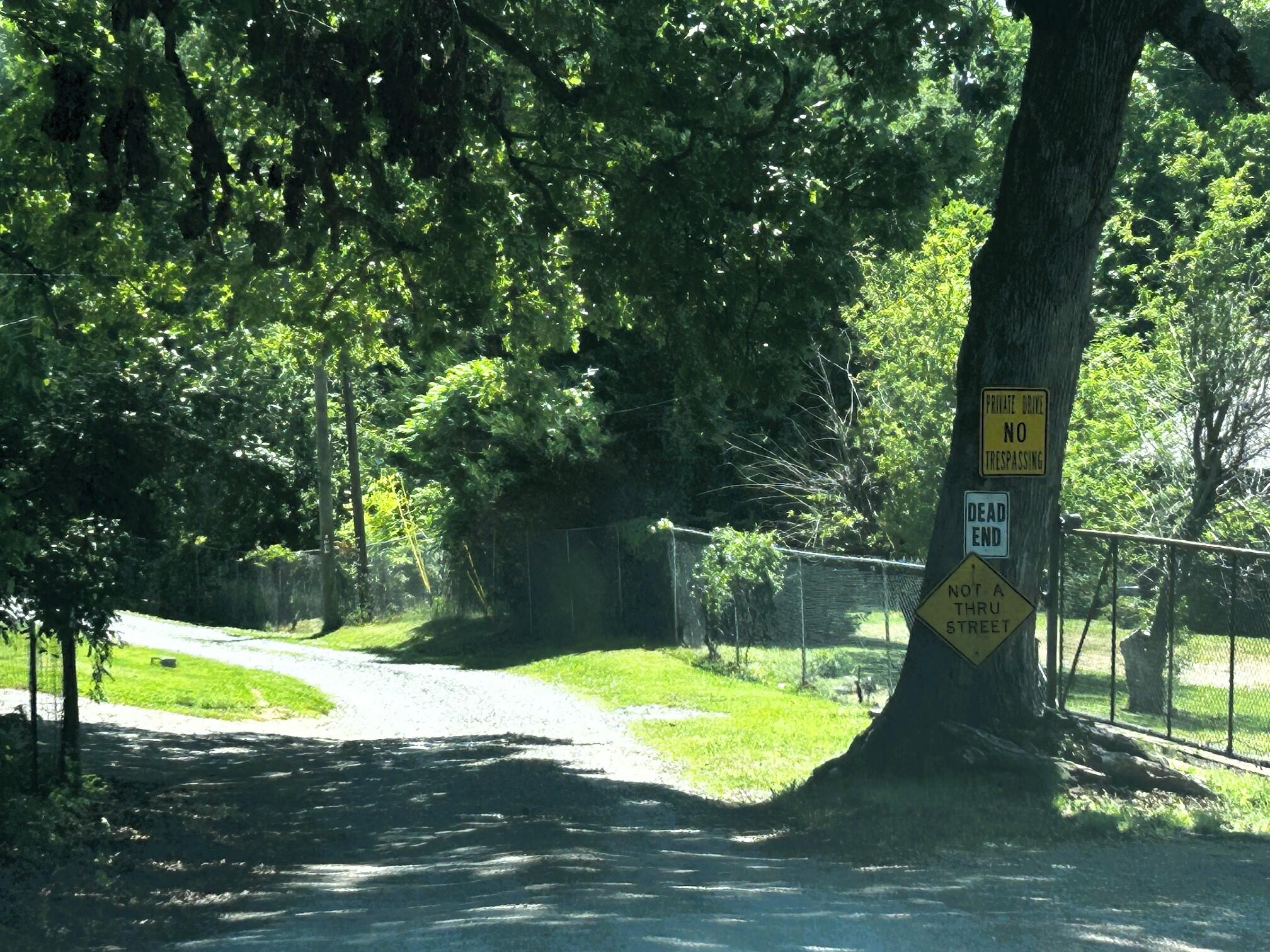 573 South Judd Road Decatur, TN 37322 - Photo 2 of 37 Judd entrance