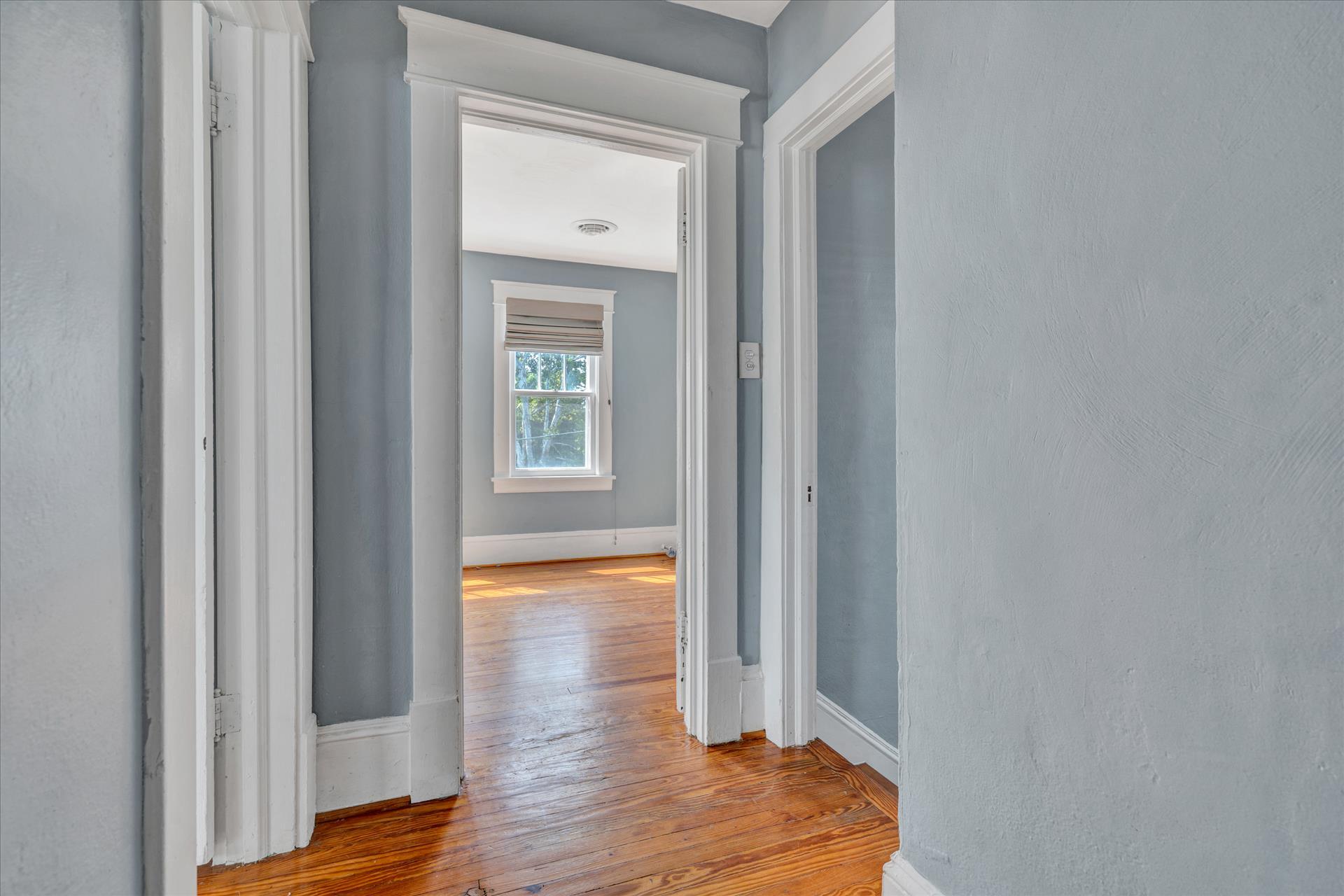 2620 Spring Road Southwest Roanoke, VA 24015 - Photo 16 of 32 DSC8579