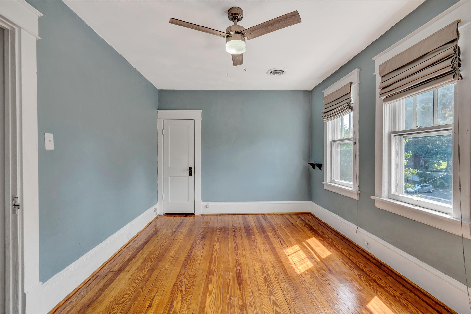 2620 Spring Road Southwest Roanoke, VA 24015 - Photo 17 of 32 DSC8576