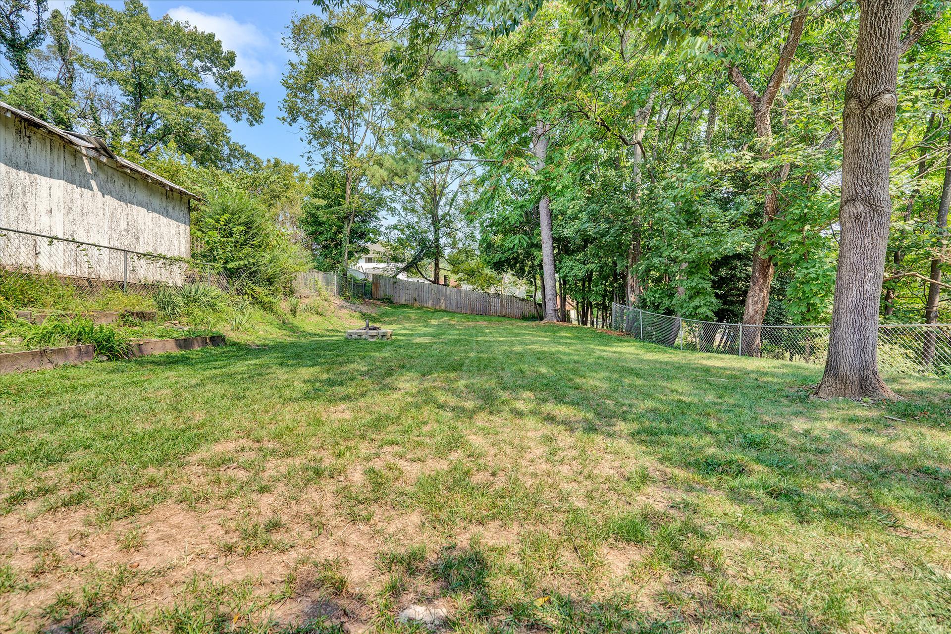 2620 Spring Road Southwest Roanoke, VA 24015 - Photo 29 of 32 DSC8531