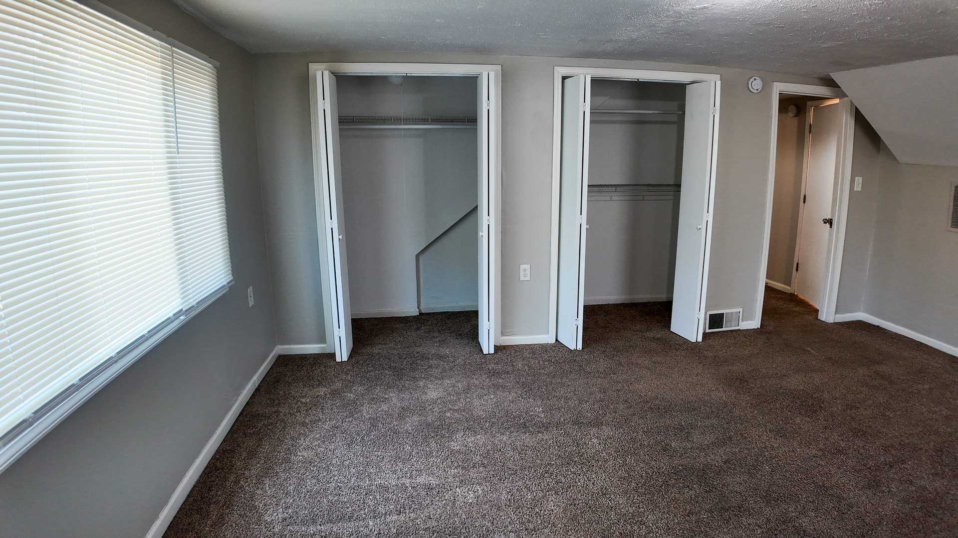 11604 South Kenneth Avenue Alsip, IL 60803 - Photo 21 of 26 a view of empty room with closet