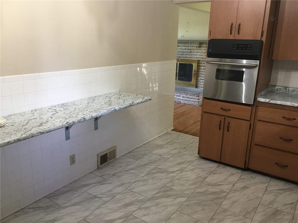 227 Alameda Road Butler, PA 16001 - Photo 7 of 18 Gallery Image 7