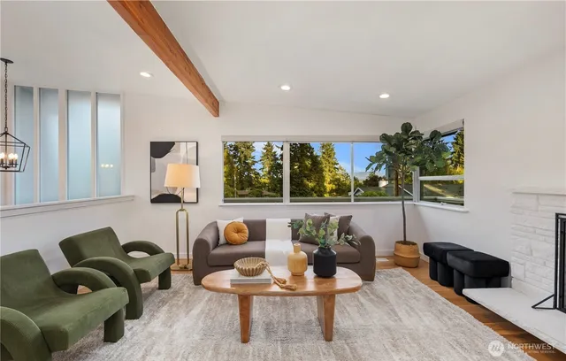 $4,300 | 201 165th Avenue Northeast, Bellevue, WA 98008