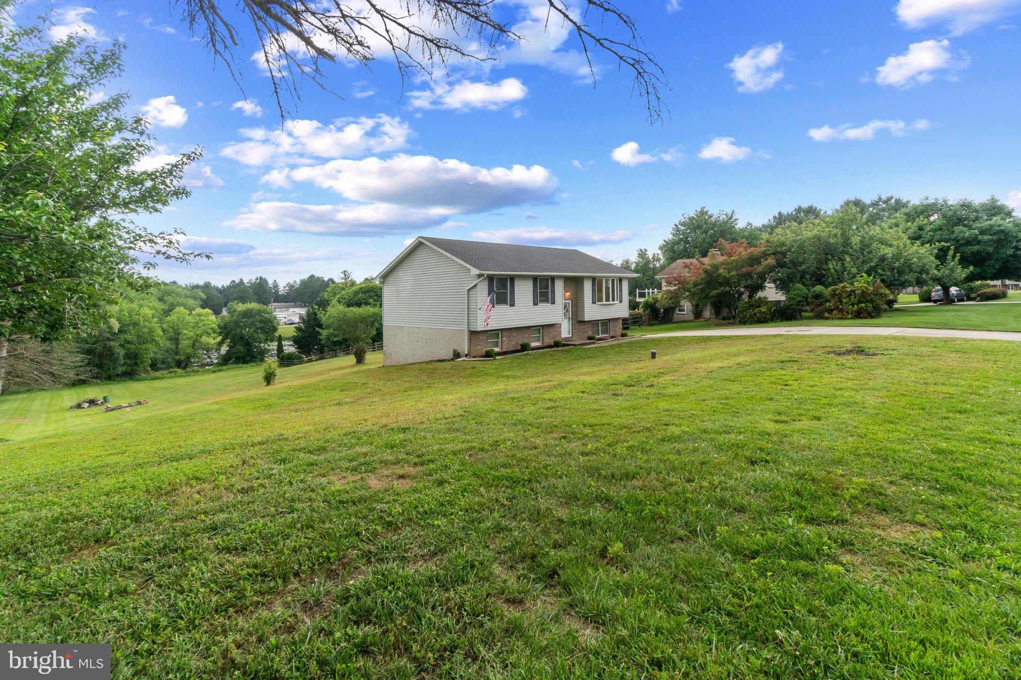 2217 Ridgemont Drive Finksburg, MD 21048 - Photo 2 of 39 Spacious front yard