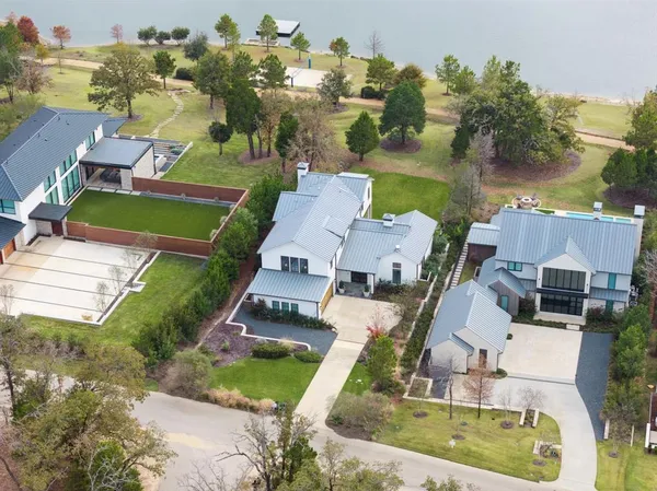 $3,325,000 | 13920 Waterside Court, Malakoff, TX 75148