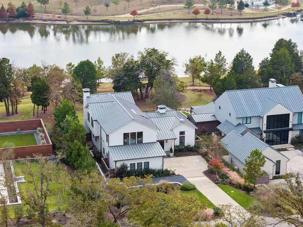 $3,325,000 | 13920 Waterside Court, Malakoff, TX 75148