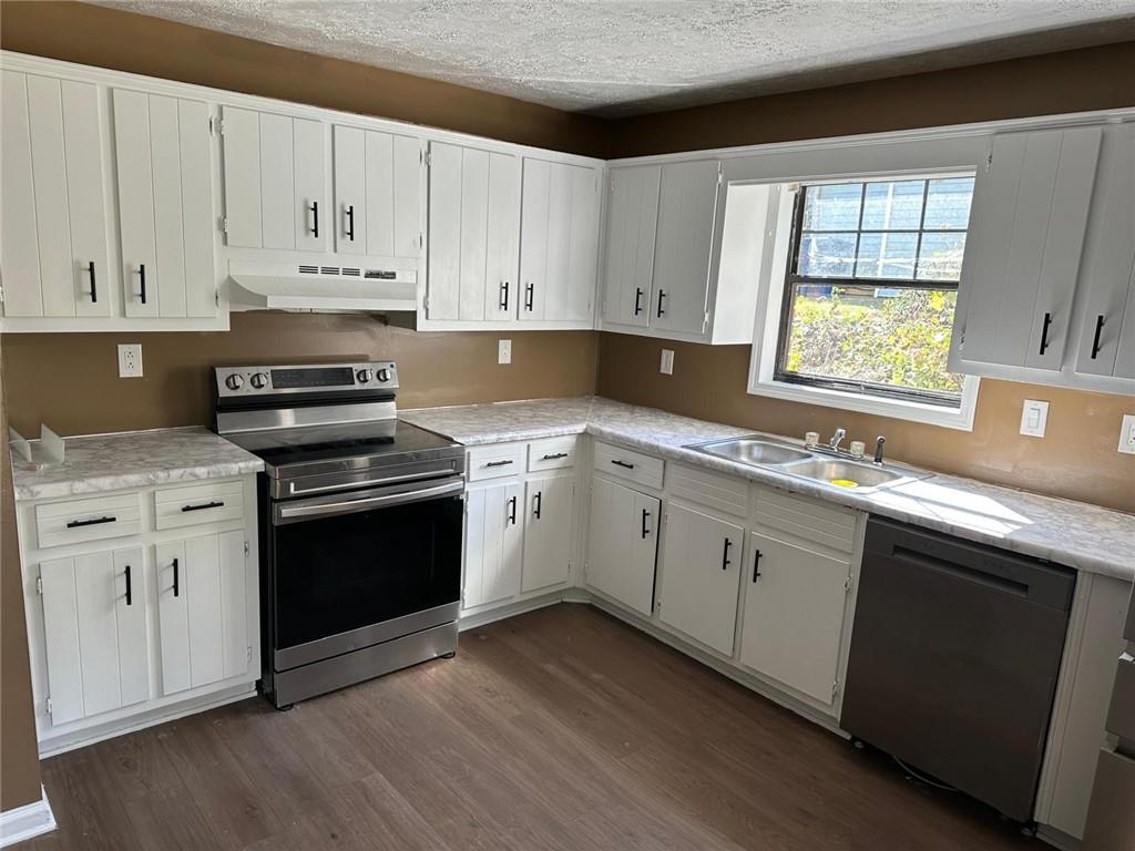 880 Five Forks Trickum Road Southwest Lawrenceville, GA 30046 - Photo 7 of 20