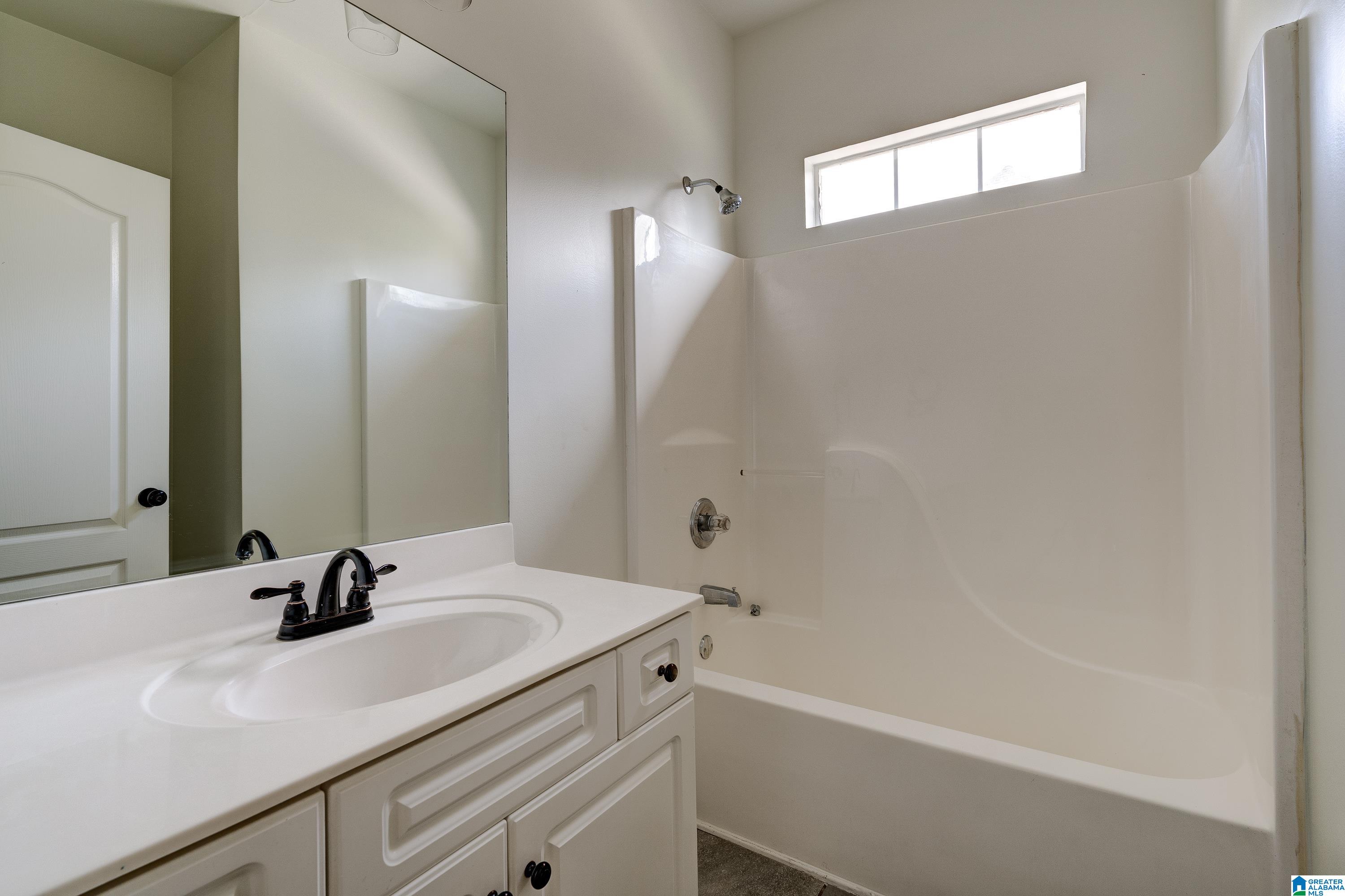 360 Lane Park Trail Alabaster, AL 35114 - Photo 18 of 40