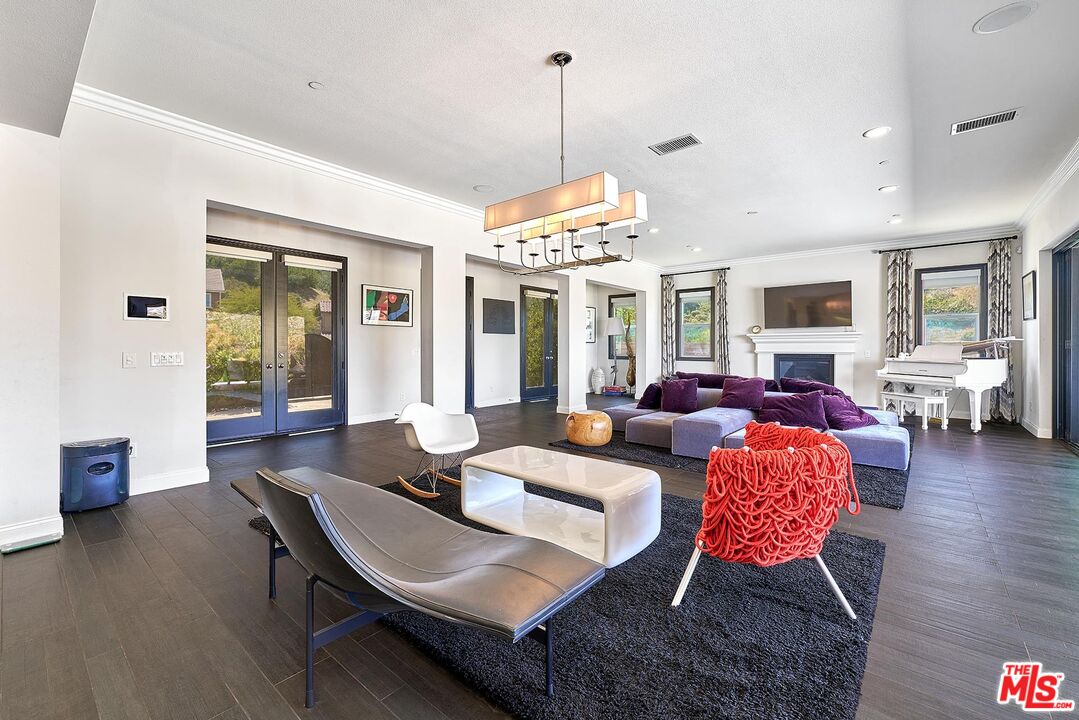 24950 Old Stone Way Stevenson Ranch, CA 91381 - Photo 18 of 59