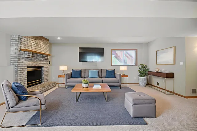 $279,999 | 1802 18th Street Southwest, Austin, MN 55912