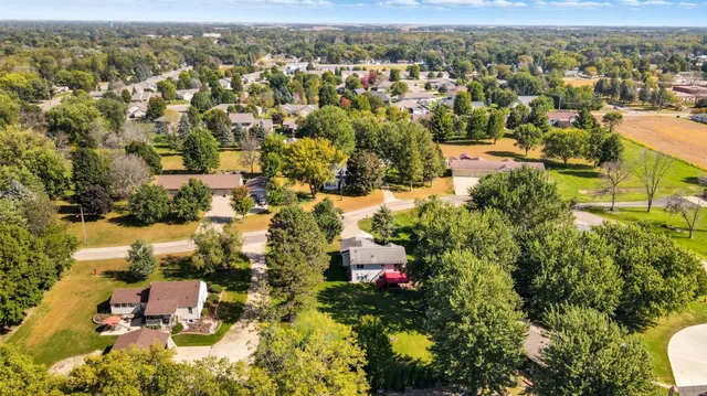 $279,999 | 1802 18th Street Southwest, Austin, MN 55912