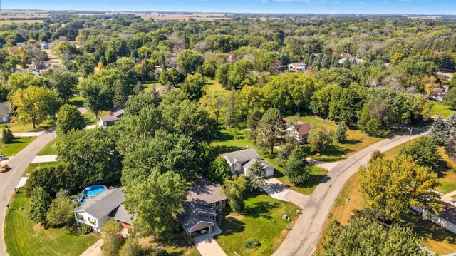 $279,999 | 1802 18th Street Southwest, Austin, MN 55912