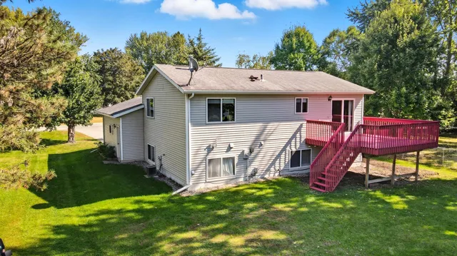 $279,999 | 1802 18th Street Southwest, Austin, MN 55912