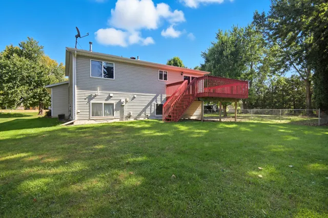 $279,999 | 1802 18th Street Southwest, Austin, MN 55912