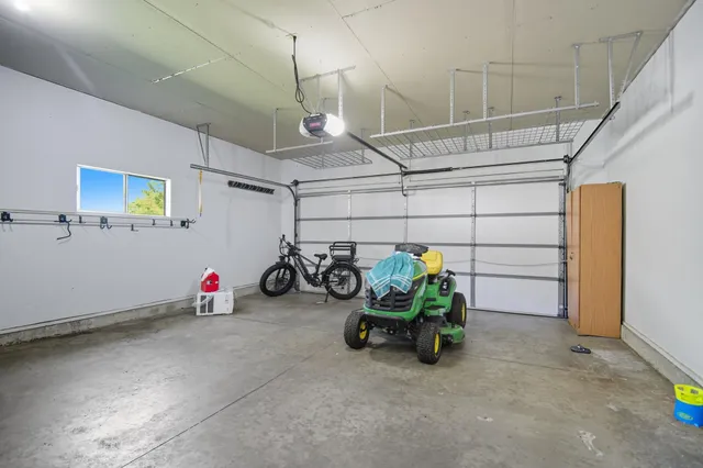 $279,999 | 1802 18th Street Southwest, Austin, MN 55912