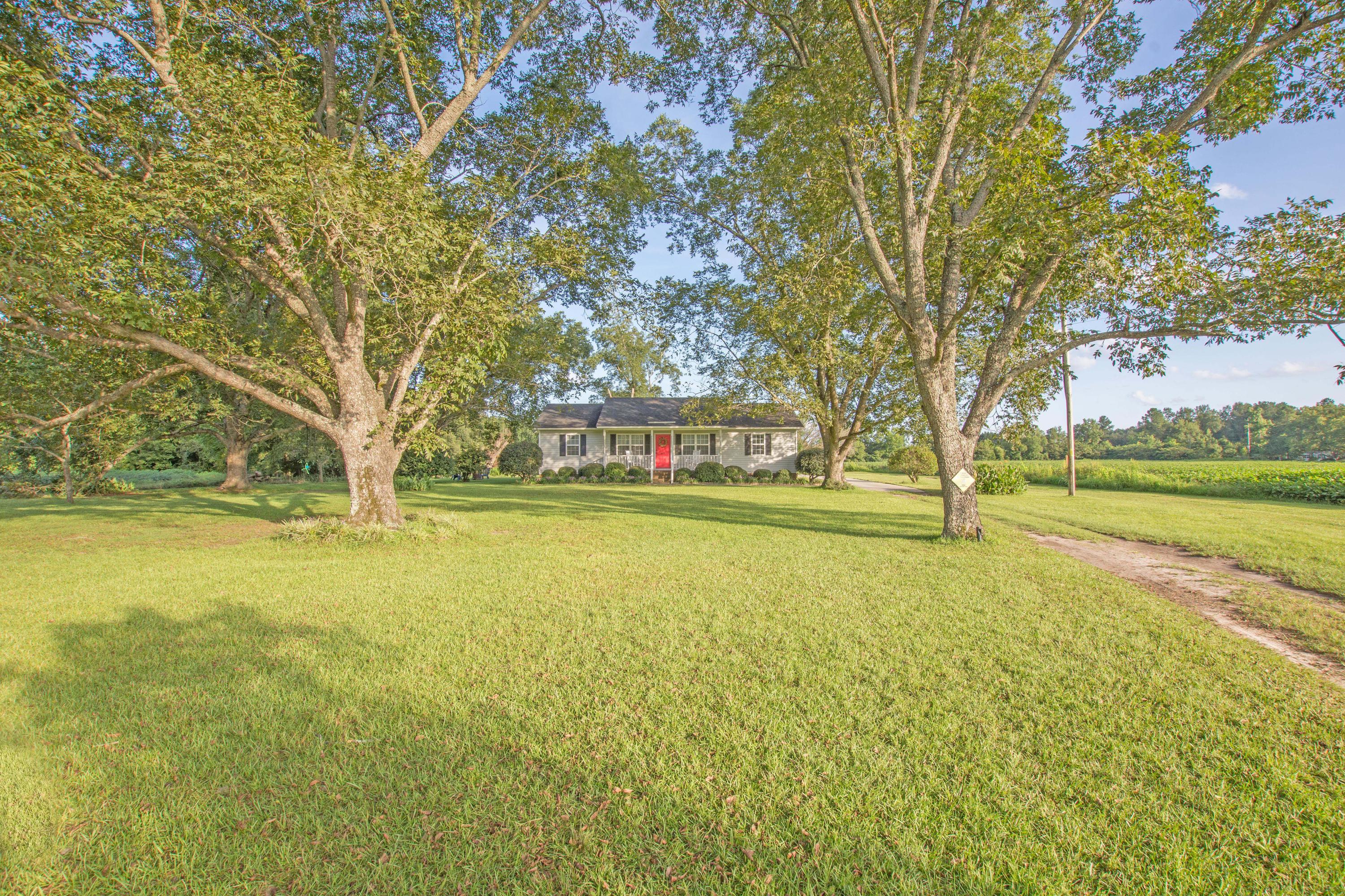 817 Pickett Level Road Elloree, SC 29047 - Photo 7 of 39 817 Pickett Level Rd 1-2