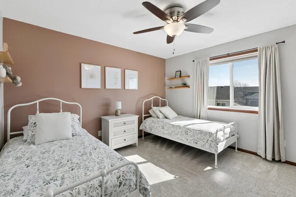 $565,000 | 21421 Hytrail Circle, Lakeville, MN 55044