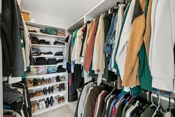 $565,000 | 21421 Hytrail Circle, Lakeville, MN 55044