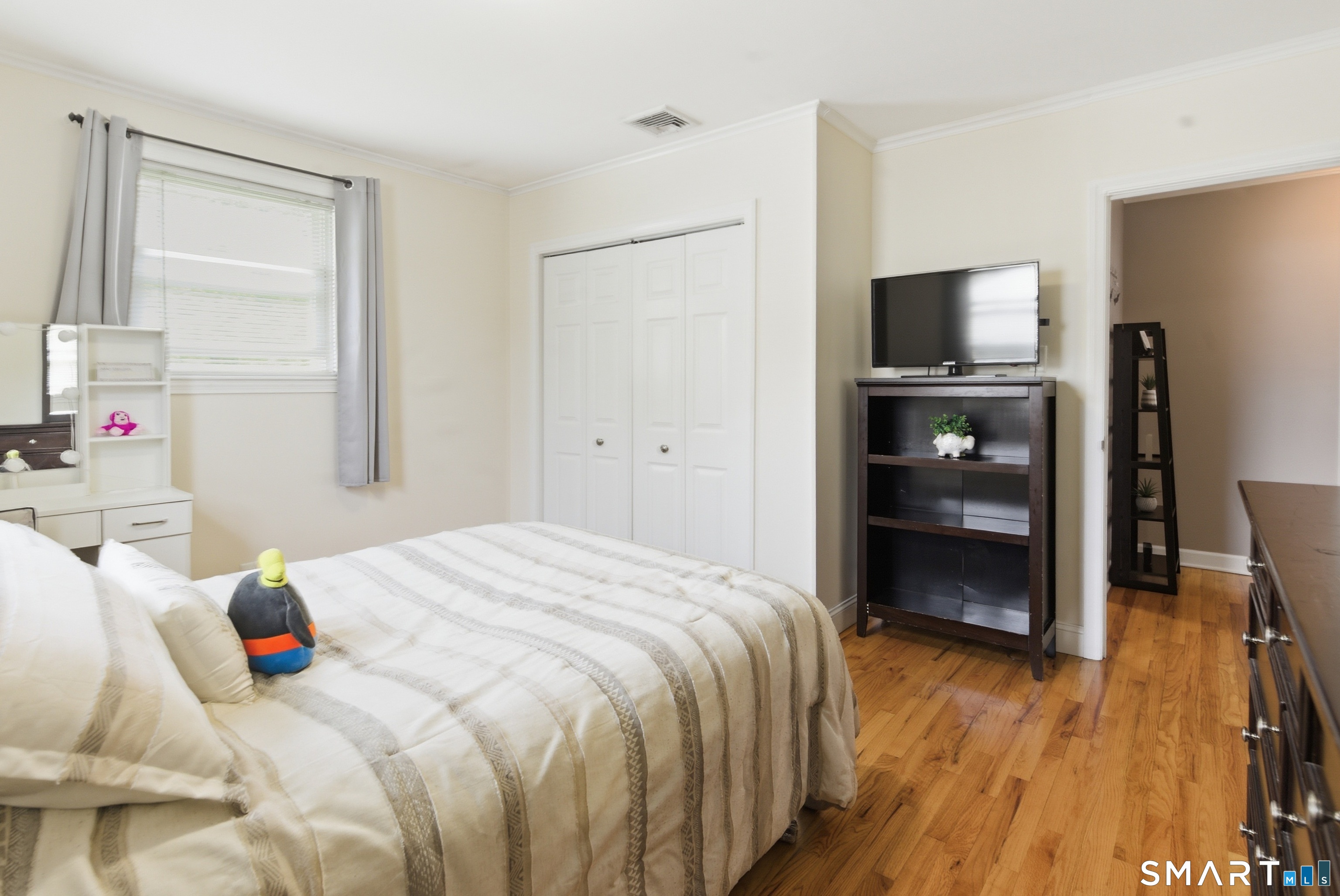 112 Brentwood Road Newington, CT 06111 - Photo 15 of 30