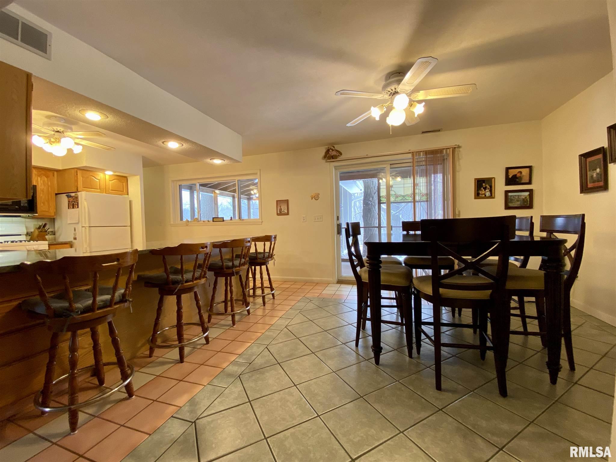 269 Jana Road Macomb, IL 61455 - Photo 6 of 29 Gallery Image 6
