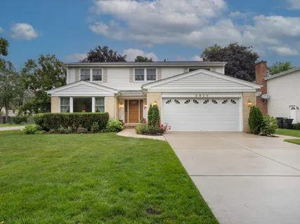 $899,000 | 3066 Knollwood Lane, Glenview, IL 60025