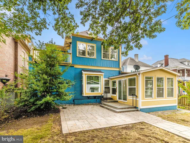 $420,000 | 831 Oak Hill Avenue, Hagerstown, MD 21742